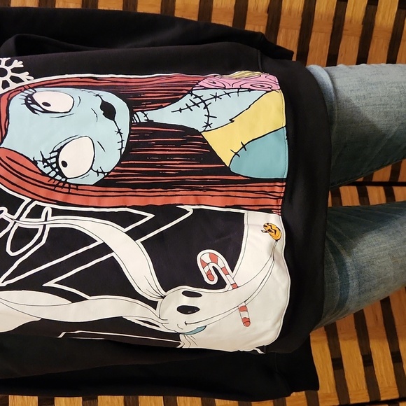 NWT!! Disney Nightmare fleece sweatshirt goth - Picture 3 of 6